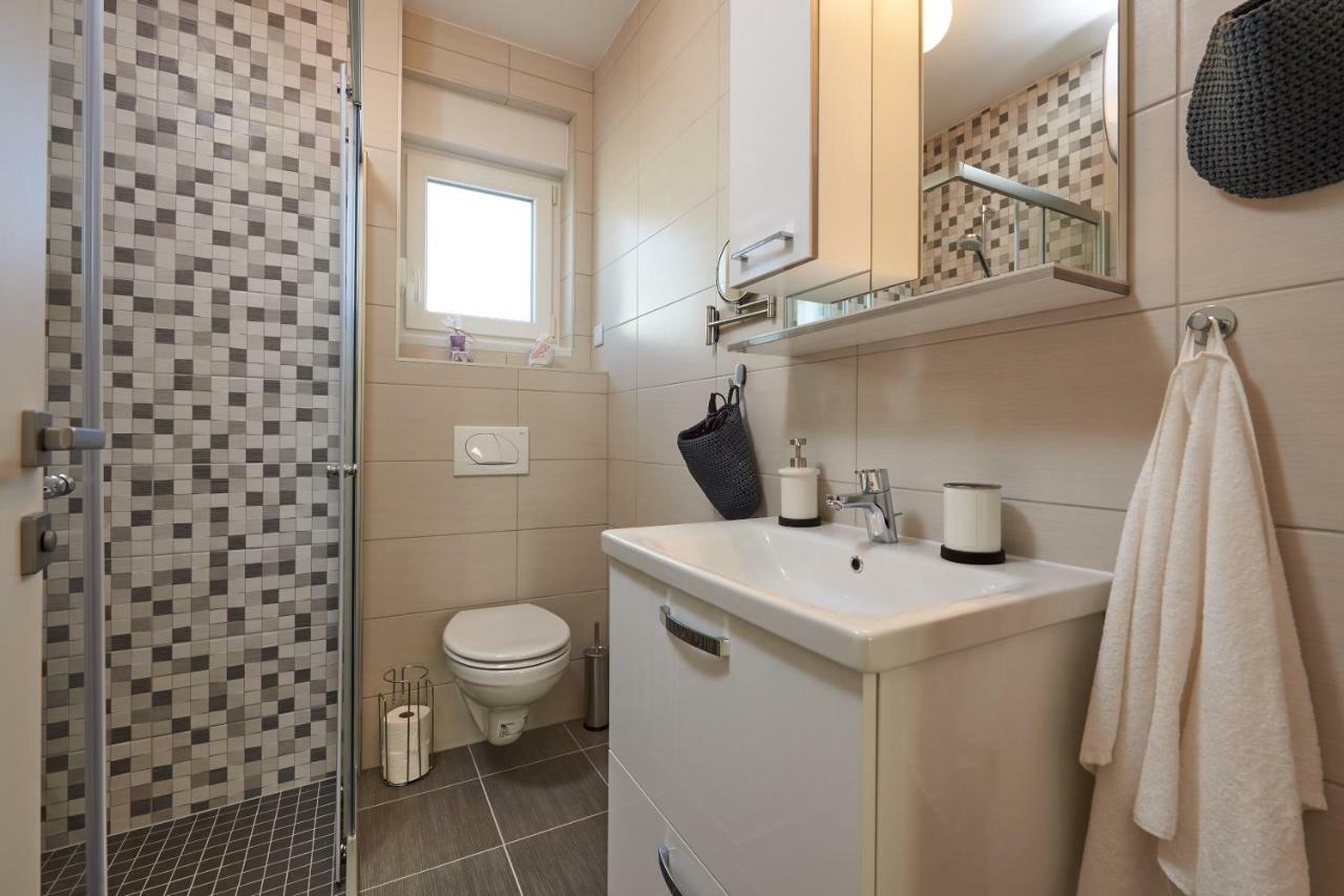 City Apartment Magdalena Trogir Bagian luar foto