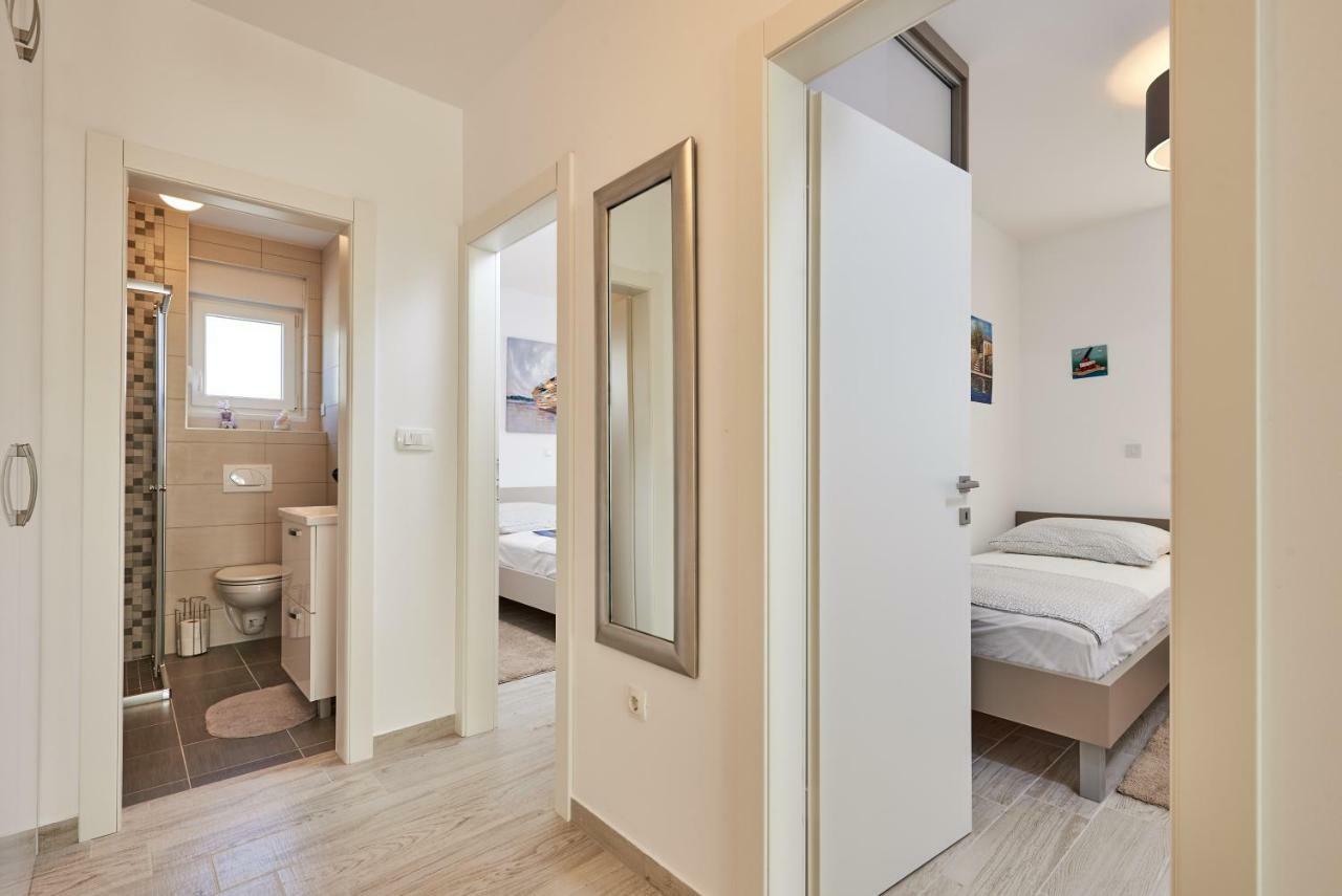 City Apartment Magdalena Trogir Bagian luar foto